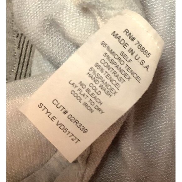 Red Haute Grey & White Ombré Top NWT — SMALL - Picture 11 of 11